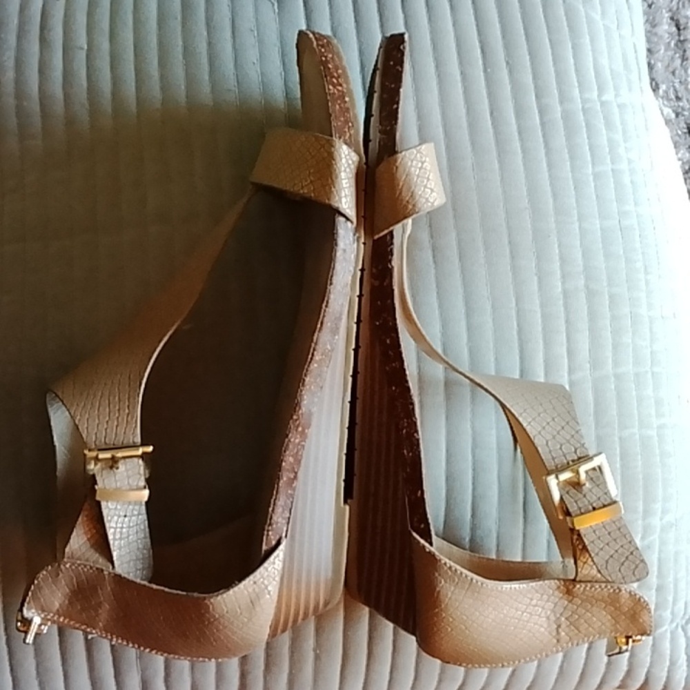Kenneth Cole Tan Ankle Strap Sandals 9.5 Med - Picture 7 of 16